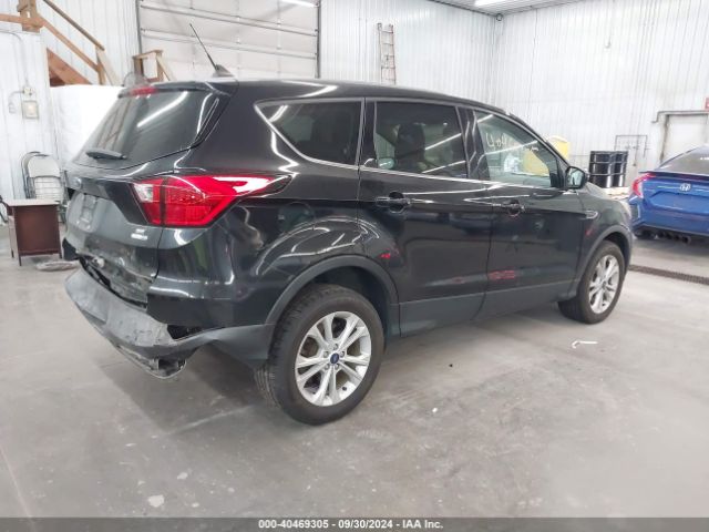 Photo 3 VIN: 1FMCU9GD5KUA21884 - FORD ESCAPE 