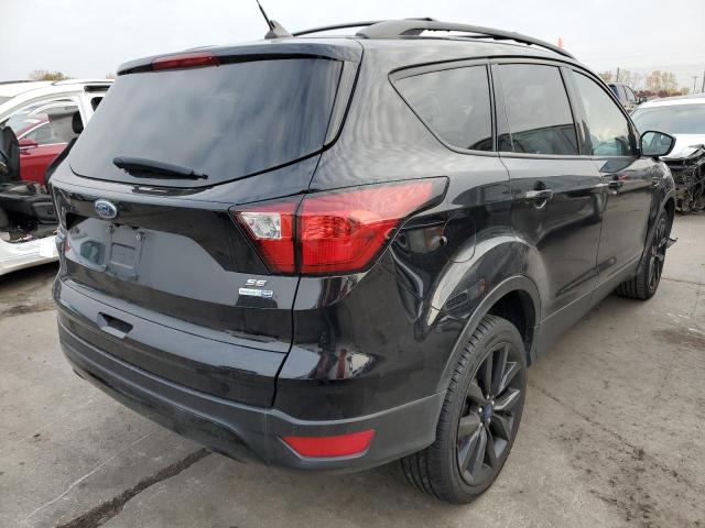 Photo 3 VIN: 1FMCU9GD5KUC00197 - FORD ESCAPE SE 