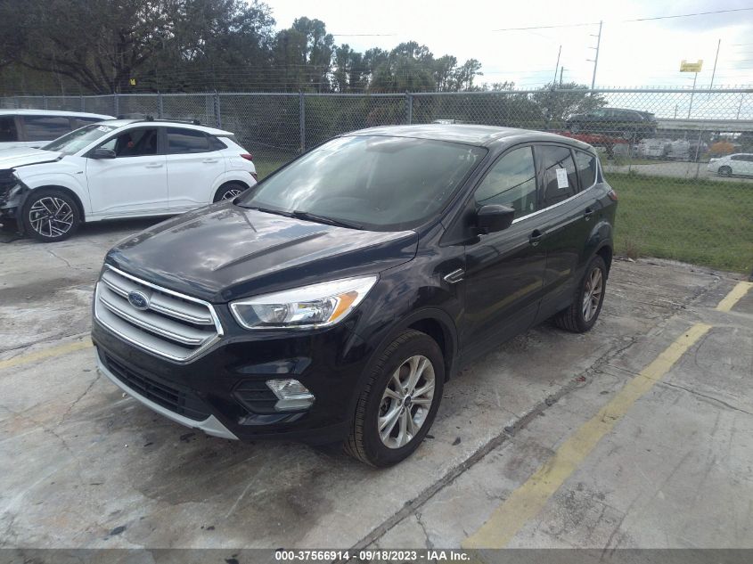 Photo 1 VIN: 1FMCU9GD5KUC00295 - FORD ESCAPE 