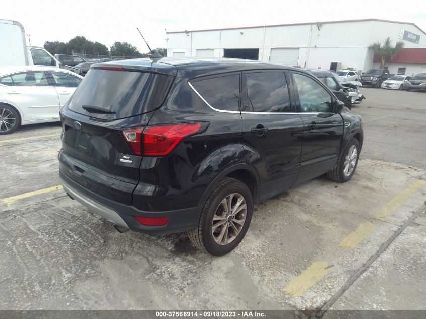 Photo 3 VIN: 1FMCU9GD5KUC00295 - FORD ESCAPE 