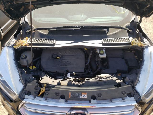 Photo 6 VIN: 1FMCU9GD6HUB52847 - FORD ESCAPE SE 