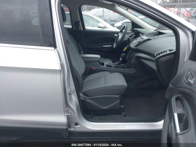 Photo 4 VIN: 1FMCU9GD6HUC17387 - FORD ESCAPE 