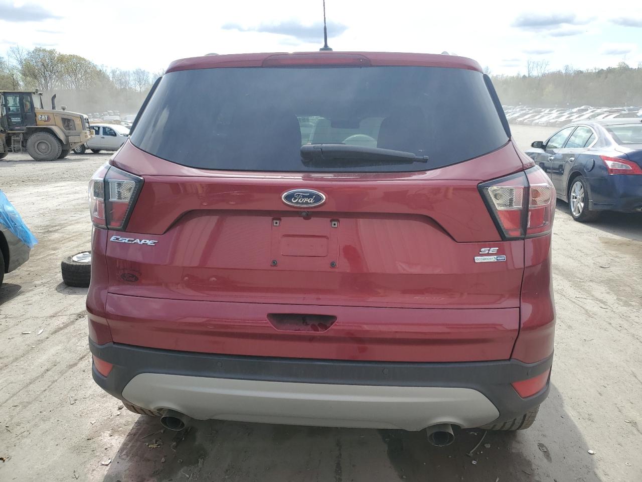 Photo 5 VIN: 1FMCU9GD6HUC71319 - FORD ESCAPE 