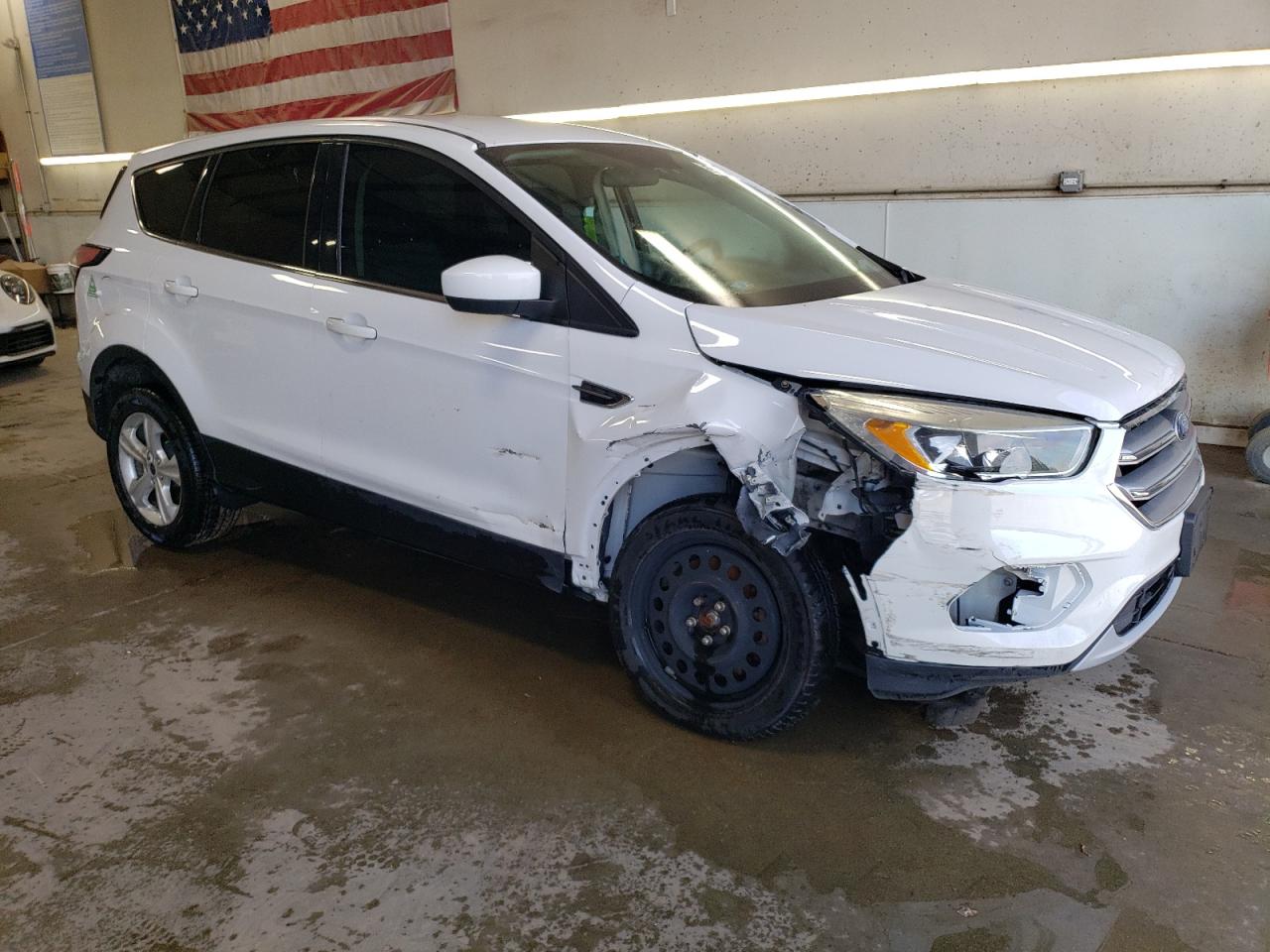 Photo 3 VIN: 1FMCU9GD6HUC86712 - FORD ESCAPE 