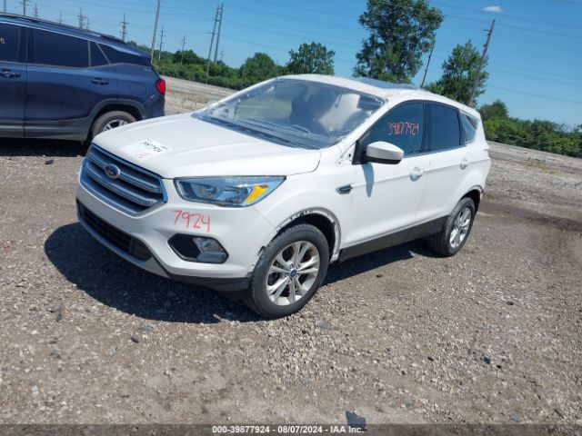 Photo 1 VIN: 1FMCU9GD6JUA83499 - FORD ESCAPE 