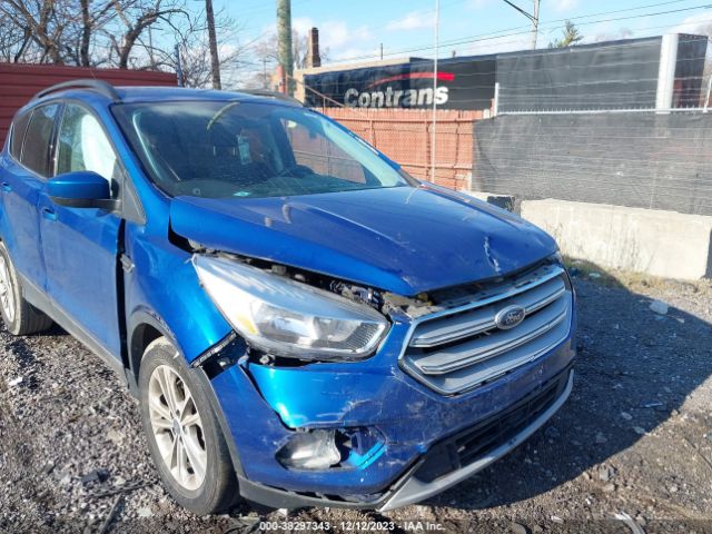 Photo 5 VIN: 1FMCU9GD6JUB23483 - FORD ESCAPE 