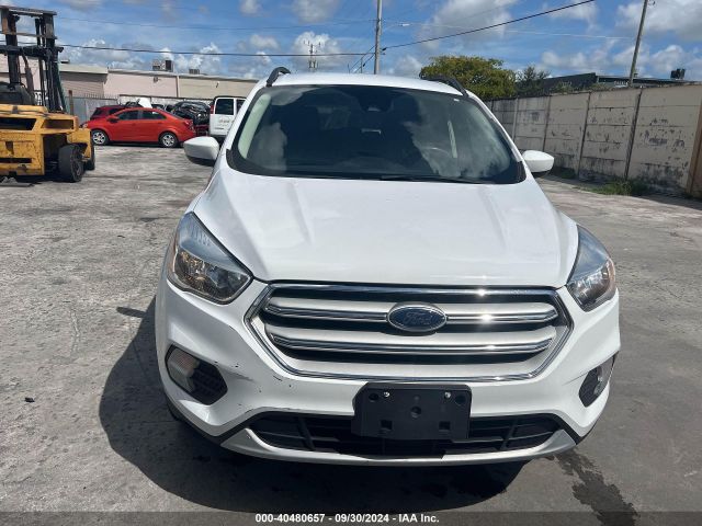 Photo 5 VIN: 1FMCU9GD6JUB76295 - FORD ESCAPE 