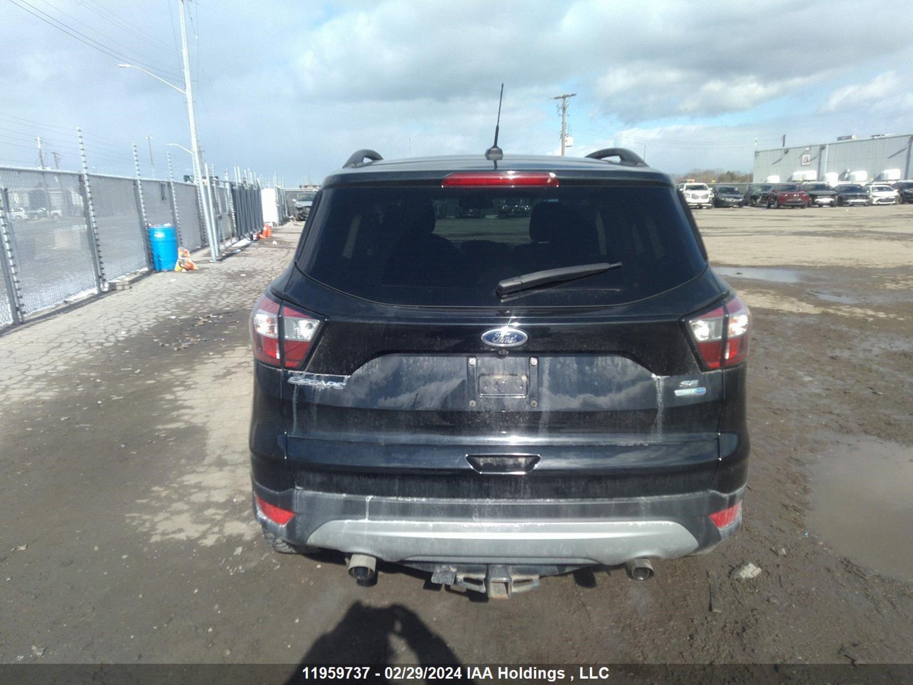 Photo 15 VIN: 1FMCU9GD6JUB91895 - FORD ESCAPE 