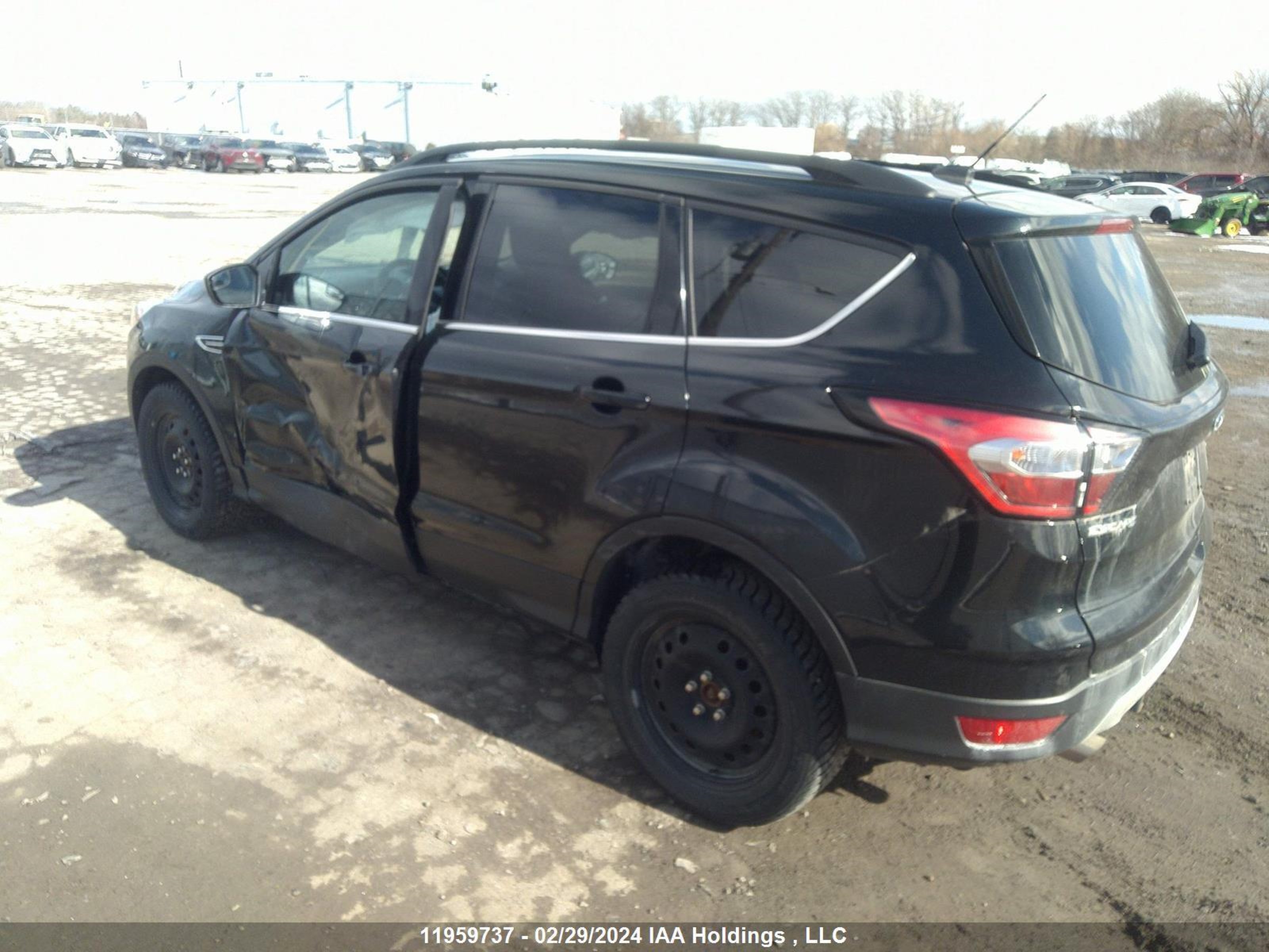 Photo 2 VIN: 1FMCU9GD6JUB91895 - FORD ESCAPE 