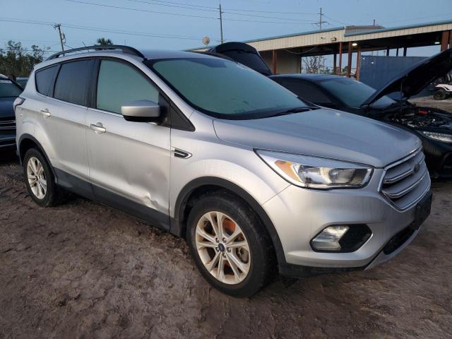 Photo 3 VIN: 1FMCU9GD6JUC00661 - FORD ESCAPE SE 