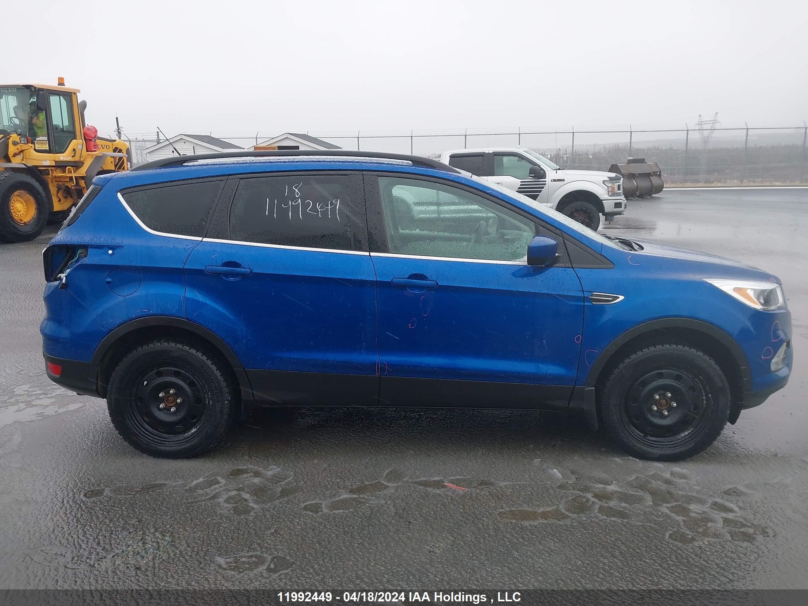 Photo 13 VIN: 1FMCU9GD6JUD24171 - FORD ESCAPE 