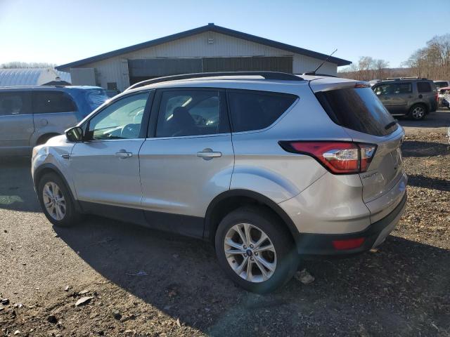 Photo 1 VIN: 1FMCU9GD6JUD53556 - FORD ESCAPE SE 