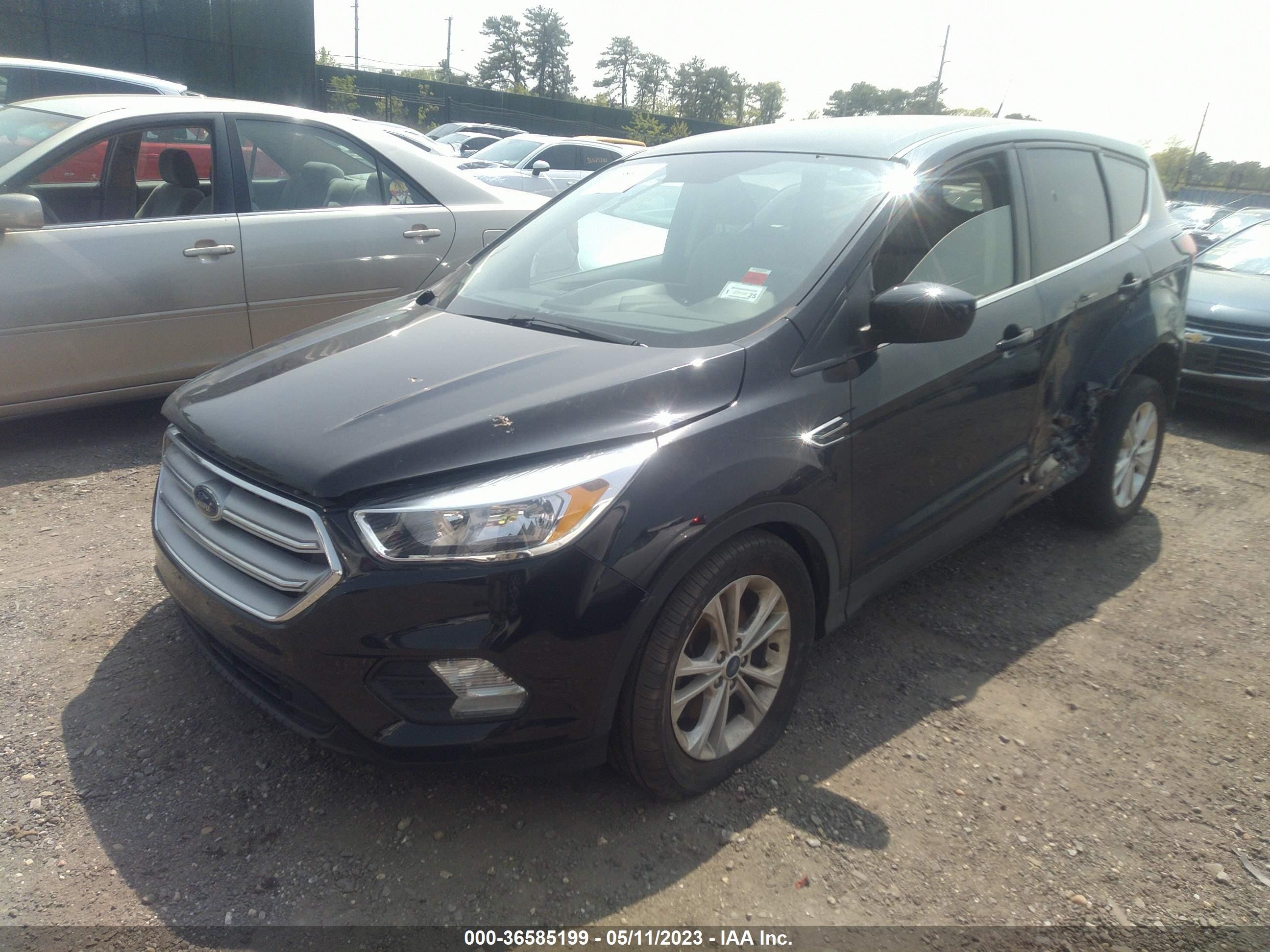 Photo 1 VIN: 1FMCU9GD6KUC56021 - FORD ESCAPE 