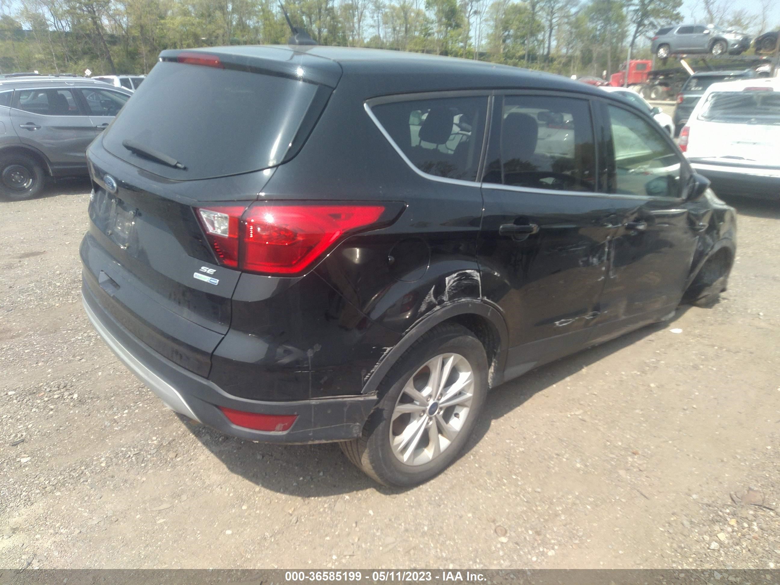 Photo 3 VIN: 1FMCU9GD6KUC56021 - FORD ESCAPE 