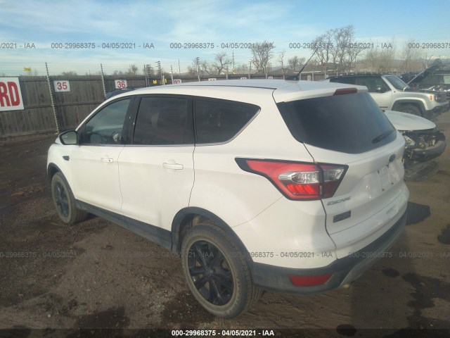 Photo 2 VIN: 1FMCU9GD7HUB82844 - FORD ESCAPE 