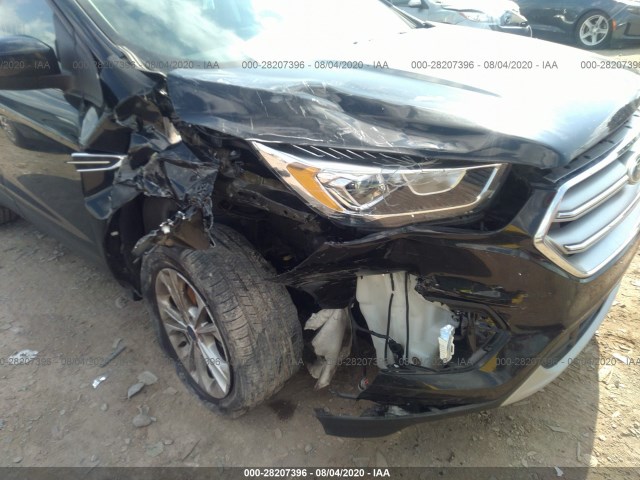 Photo 5 VIN: 1FMCU9GD7HUC32867 - FORD ESCAPE 