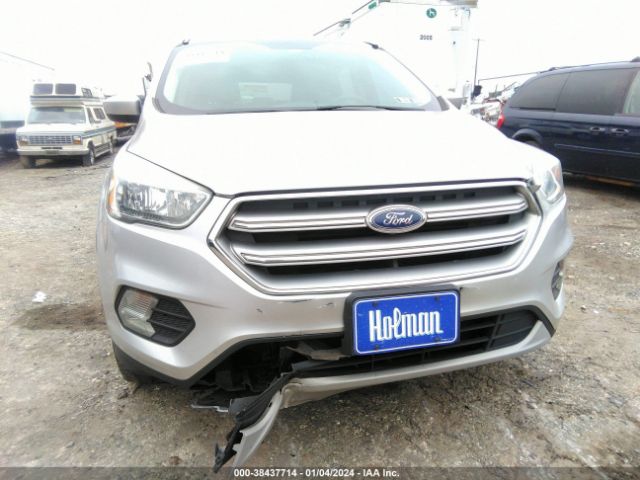 Photo 5 VIN: 1FMCU9GD7HUC41889 - FORD ESCAPE 