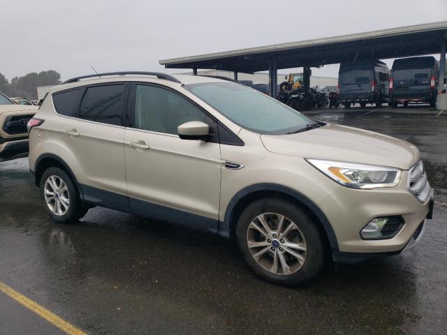 Photo 3 VIN: 1FMCU9GD7HUC86587 - FORD ESCAPE SE 