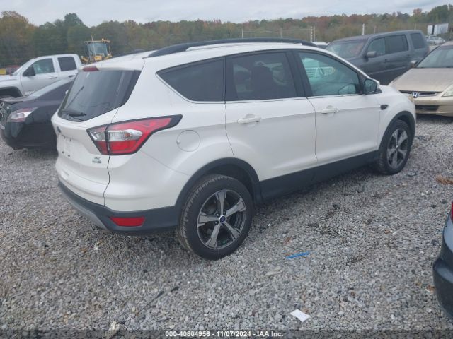 Photo 3 VIN: 1FMCU9GD7HUE04556 - FORD ESCAPE 