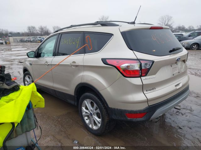 Photo 2 VIN: 1FMCU9GD7JUA09198 - FORD ESCAPE 