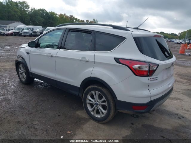 Photo 2 VIN: 1FMCU9GD7JUA49409 - FORD ESCAPE 