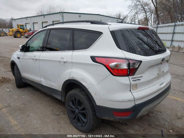 Photo 2 VIN: 1FMCU9GD7JUC62912 - FORD ESCAPE 