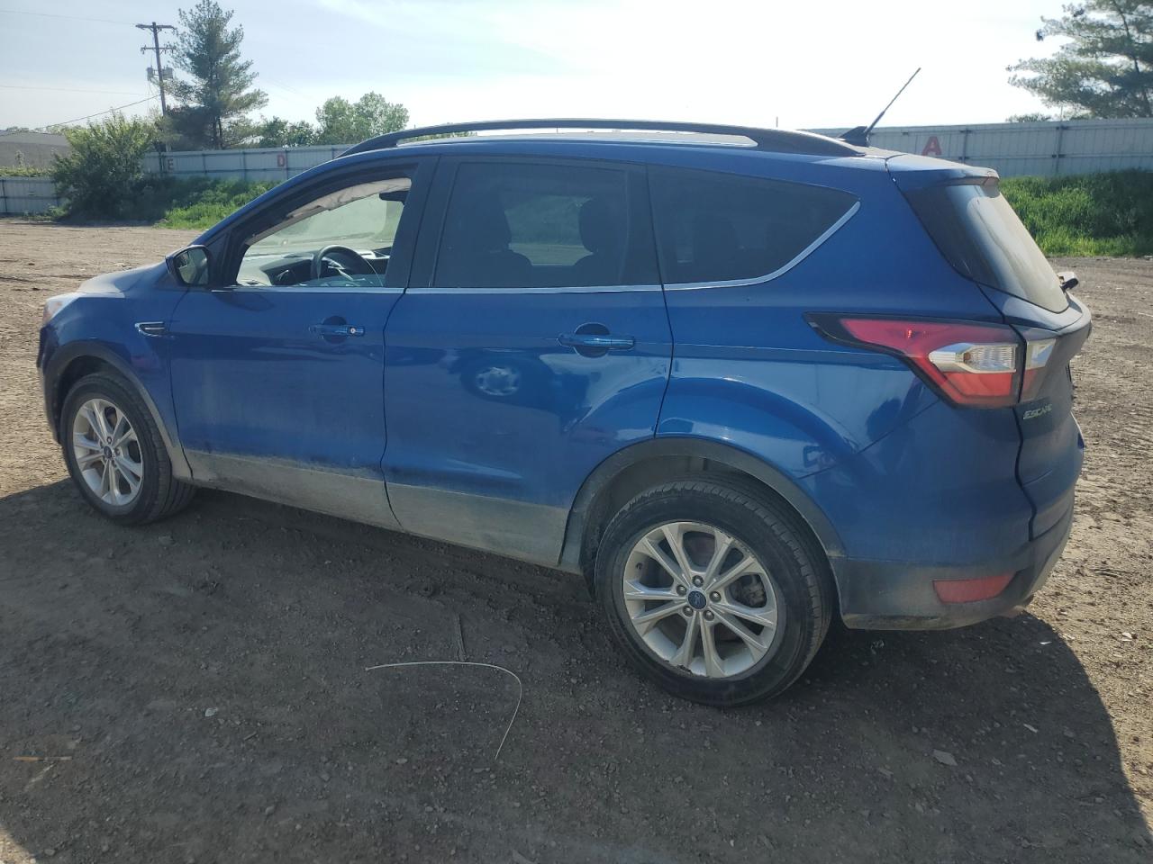 Photo 1 VIN: 1FMCU9GD7JUC74963 - FORD ESCAPE 