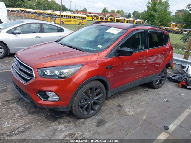 Photo 1 VIN: 1FMCU9GD7KUA27993 - FORD ESCAPE 