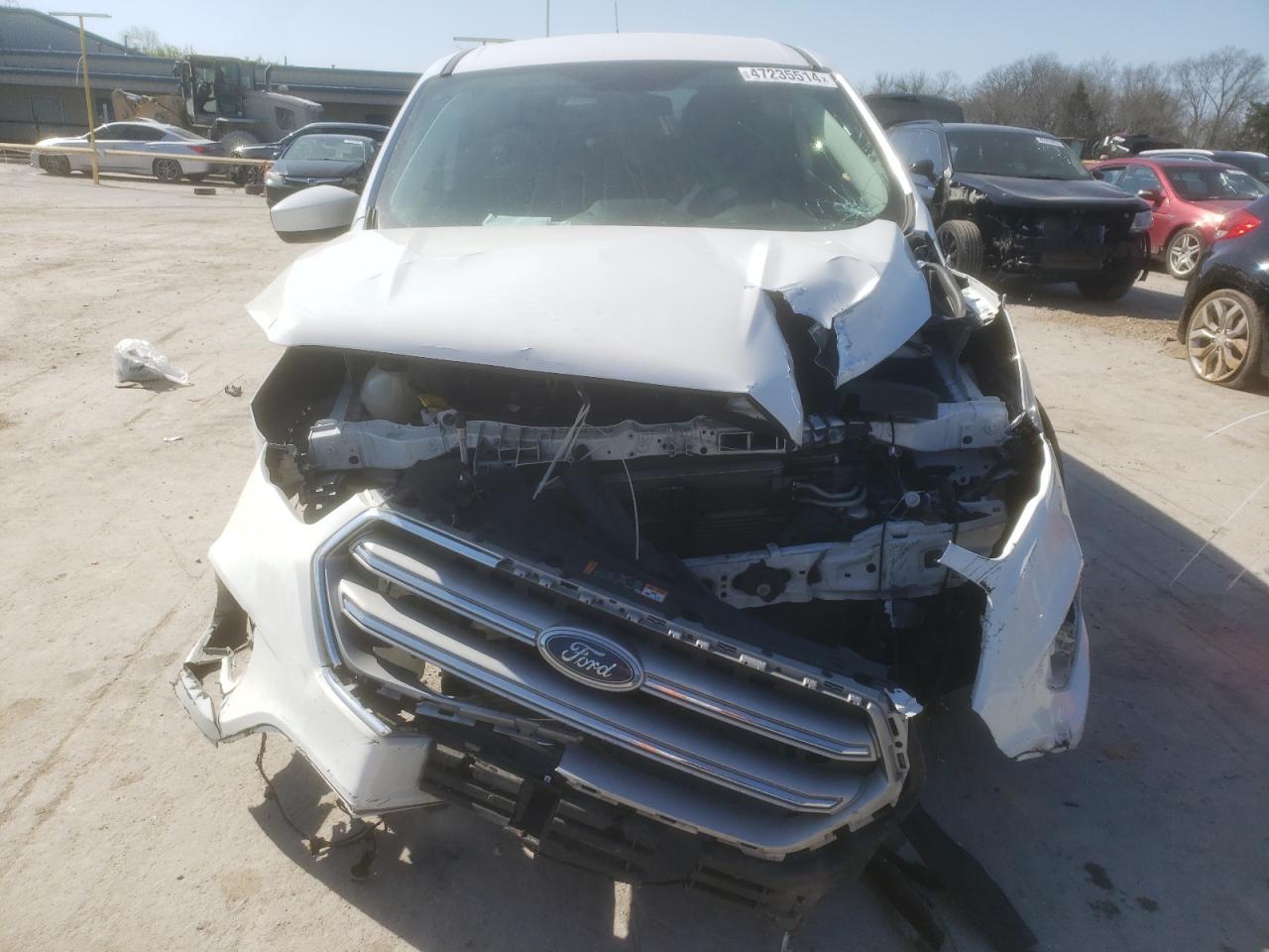 Photo 4 VIN: 1FMCU9GD7KUA98658 - FORD ESCAPE 