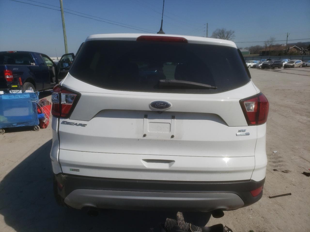 Photo 5 VIN: 1FMCU9GD7KUA98658 - FORD ESCAPE 