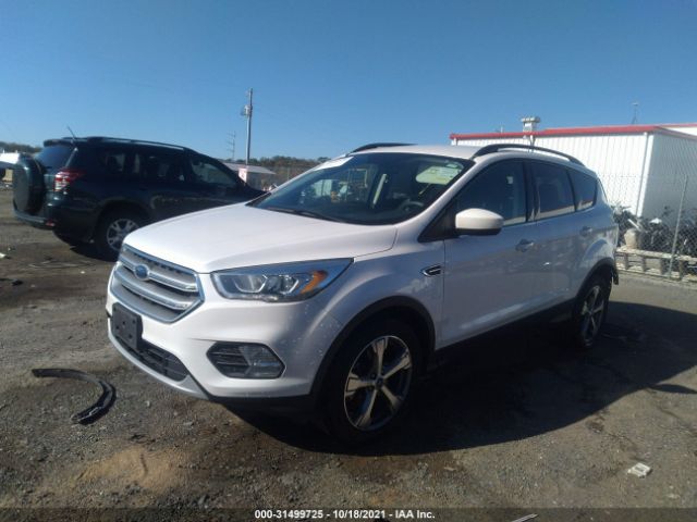 Photo 1 VIN: 1FMCU9GD8HUB37380 - FORD ESCAPE 