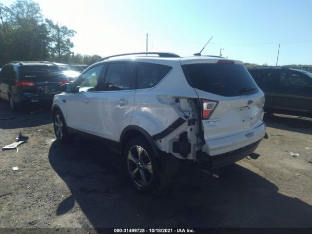 Photo 2 VIN: 1FMCU9GD8HUB37380 - FORD ESCAPE 