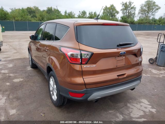 Photo 2 VIN: 1FMCU9GD8HUC20629 - FORD ESCAPE 