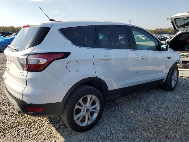 Photo 2 VIN: 1FMCU9GD8HUC68373 - FORD ESCAPE SE 