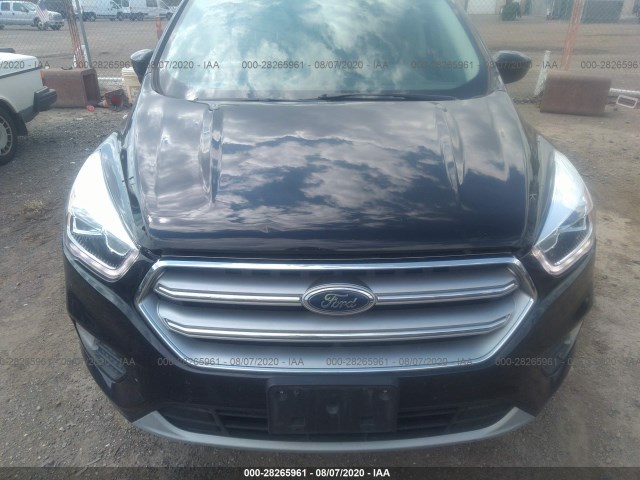 Photo 5 VIN: 1FMCU9GD8HUC98599 - FORD ESCAPE 