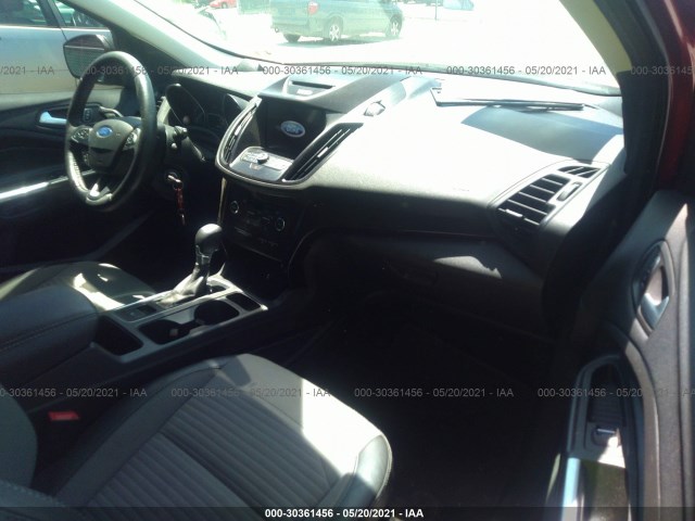 Photo 4 VIN: 1FMCU9GD8HUD91364 - FORD ESCAPE 