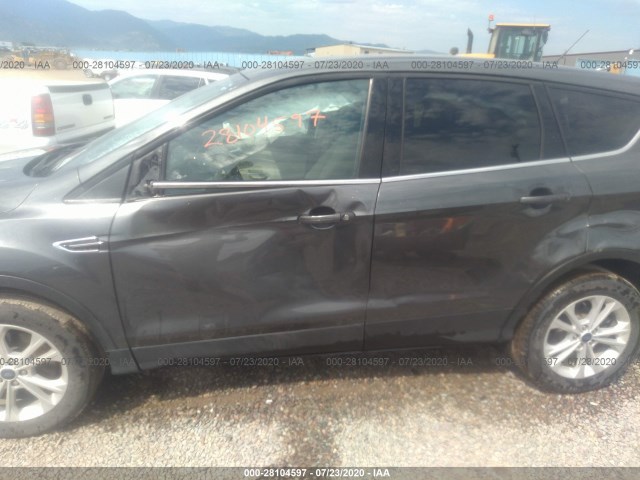 Photo 5 VIN: 1FMCU9GD8HUE56150 - FORD ESCAPE 