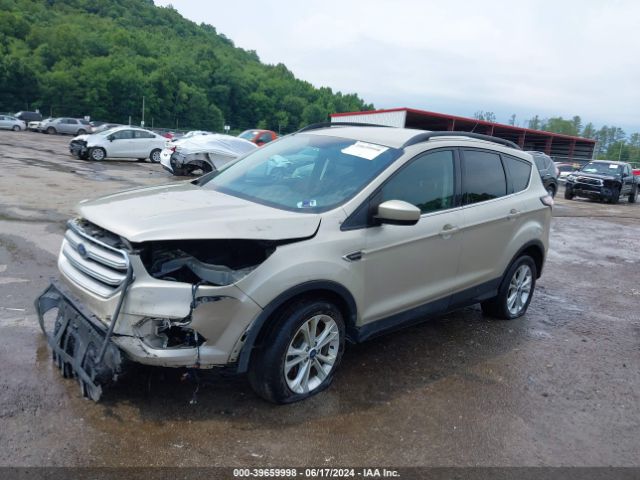 Photo 1 VIN: 1FMCU9GD8JUA68678 - FORD ESCAPE 