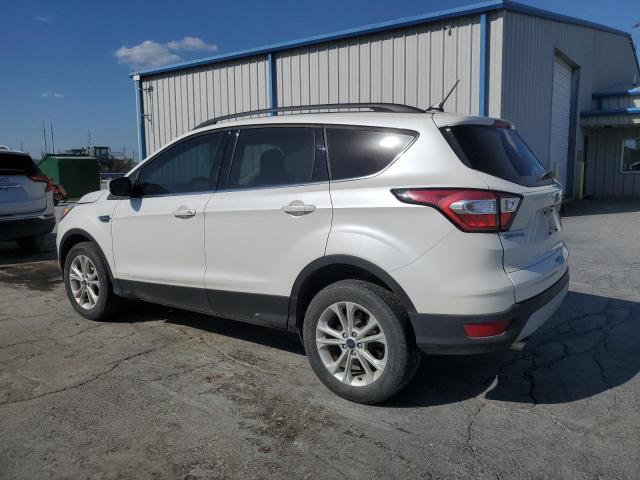 Photo 1 VIN: 1FMCU9GD8JUB11948 - FORD ESCAPE SE 