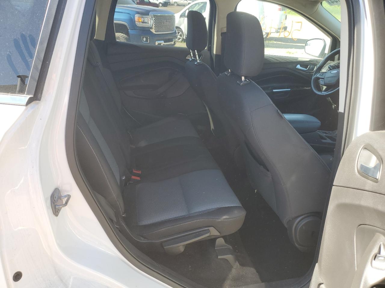 Photo 9 VIN: 1FMCU9GD8JUC75507 - FORD ESCAPE 