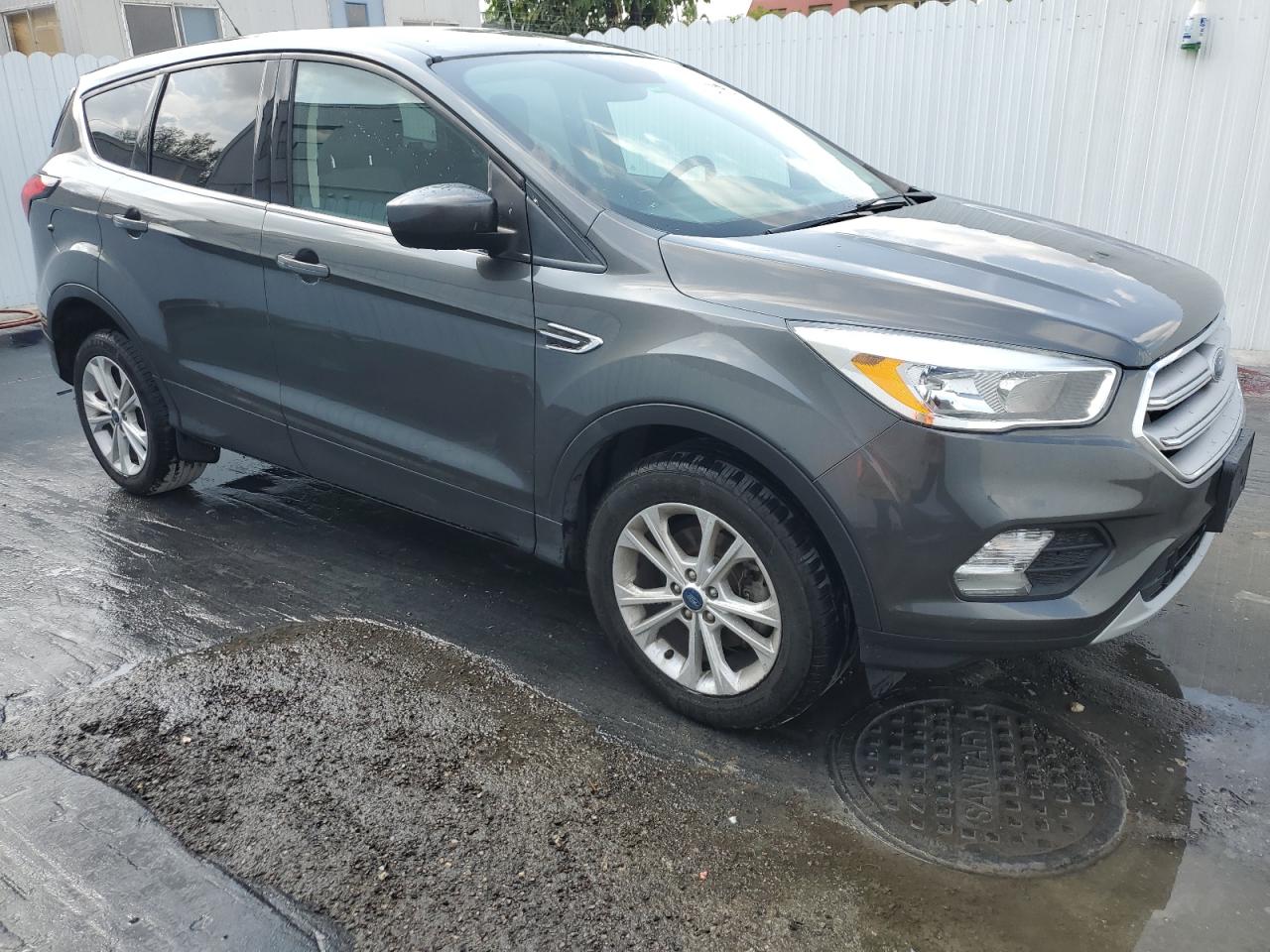 Photo 3 VIN: 1FMCU9GD8KUA28683 - FORD ESCAPE 