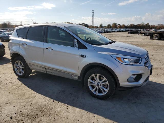 Photo 3 VIN: 1FMCU9GD8KUA68326 - FORD ESCAPE SE 