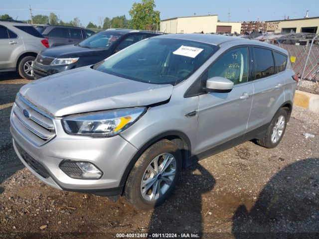 Photo 1 VIN: 1FMCU9GD8KUB56017 - FORD ESCAPE 