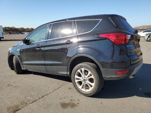 Photo 1 VIN: 1FMCU9GD8KUB84111 - FORD ESCAPE SE 