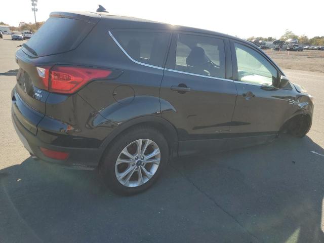 Photo 2 VIN: 1FMCU9GD8KUB84111 - FORD ESCAPE SE 