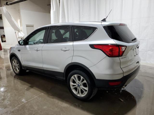 Photo 1 VIN: 1FMCU9GD8KUB92063 - FORD ESCAPE SE 