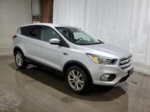Photo 3 VIN: 1FMCU9GD8KUB92063 - FORD ESCAPE SE 
