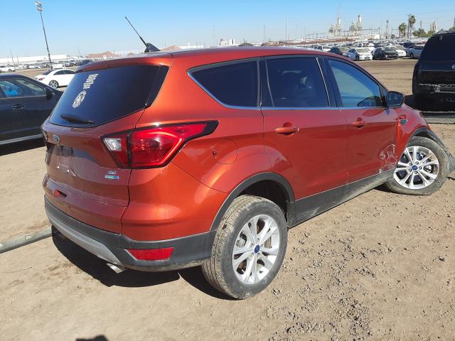 Photo 3 VIN: 1FMCU9GD8KUC27975 - FORD ESCAPE SE 