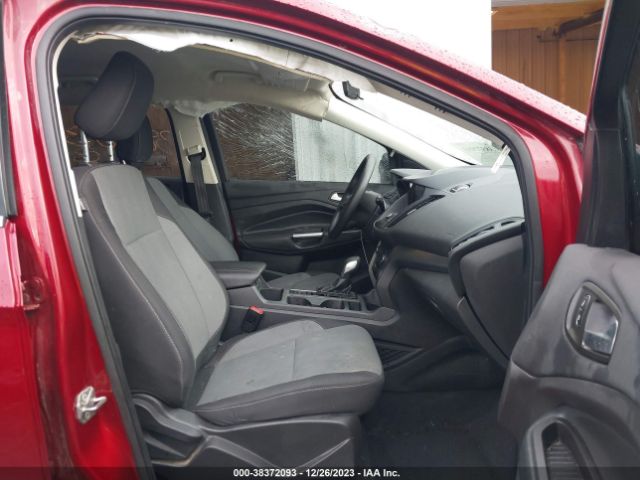 Photo 4 VIN: 1FMCU9GD8KUC49717 - FORD ESCAPE 