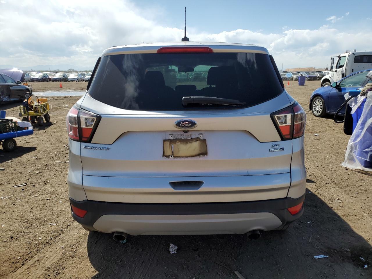 Photo 5 VIN: 1FMCU9GD9HUA67453 - FORD ESCAPE 